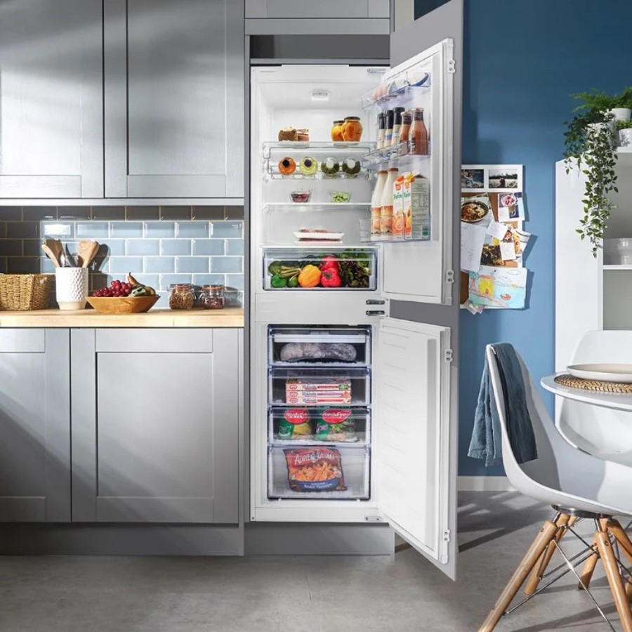 product group Built-in Combi Fridge Freezers Built-in Combi Fridge Freezers