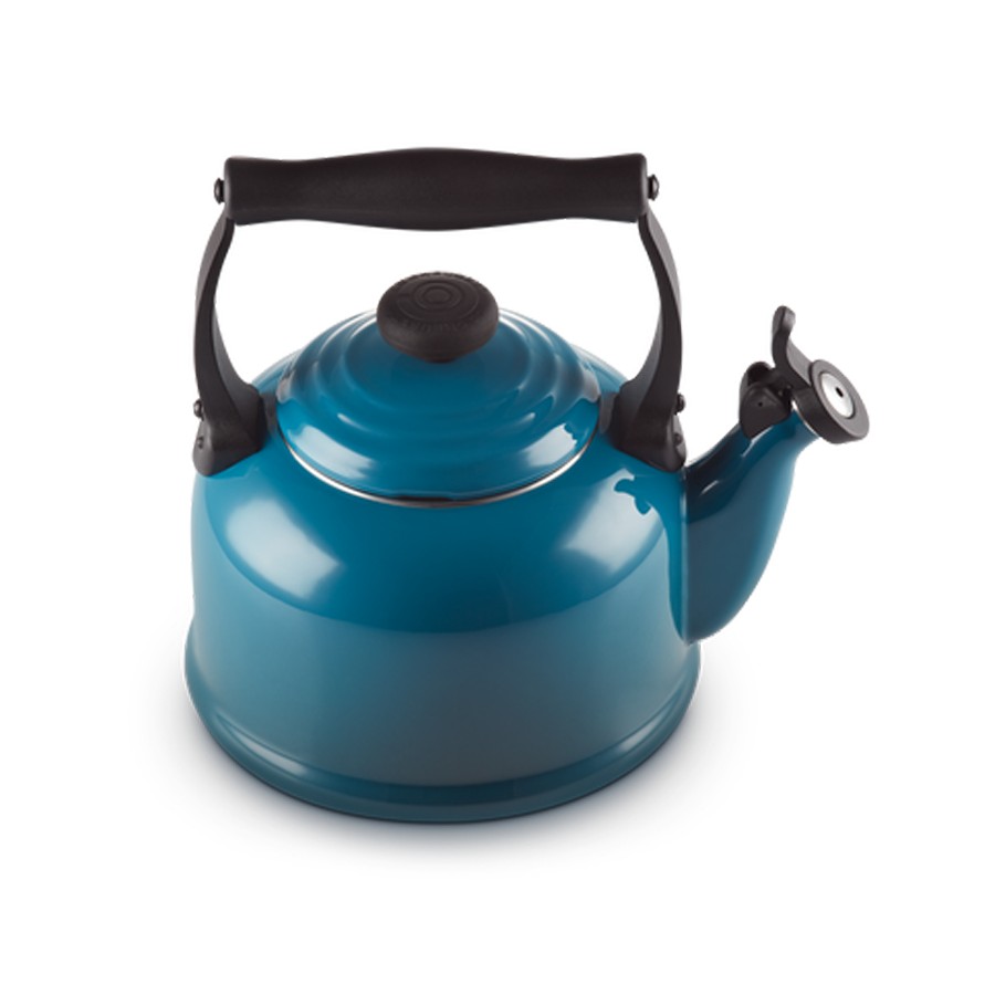 additioanl image for  Le Creuset Trad. Kettle Deep Teal 2.1 L 