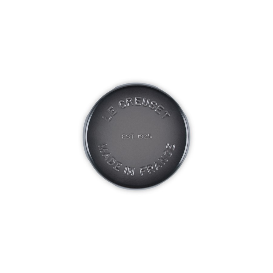 additioanl image for  Le Creuset Sign Round Trivet Flint 22 cm 