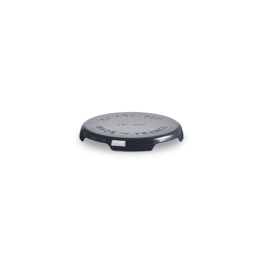 additioanl image for  Le Creuset Sign Round Trivet Flint 22 cm 