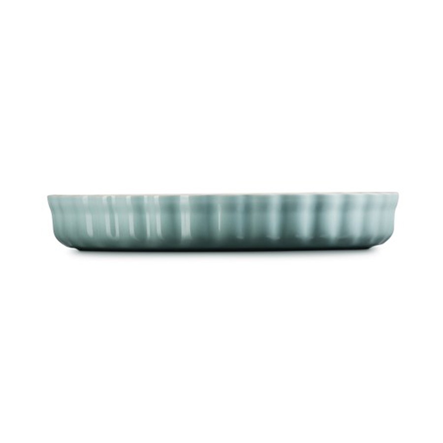 additioanl image for  Le Creuset Fluted Flan Dish S/Salt 28 cm 