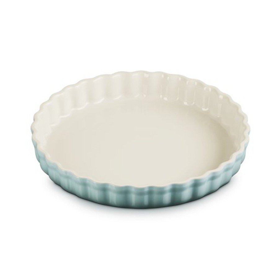 additioanl image for  Le Creuset Fluted Flan Dish S/Salt 28 cm 