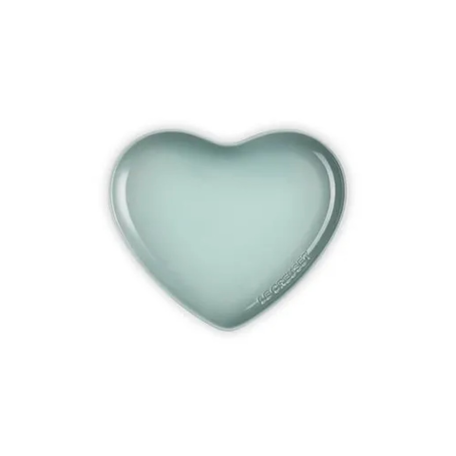additioanl image for  Le Creuset Heart Plate Sea Salt 22 cm 