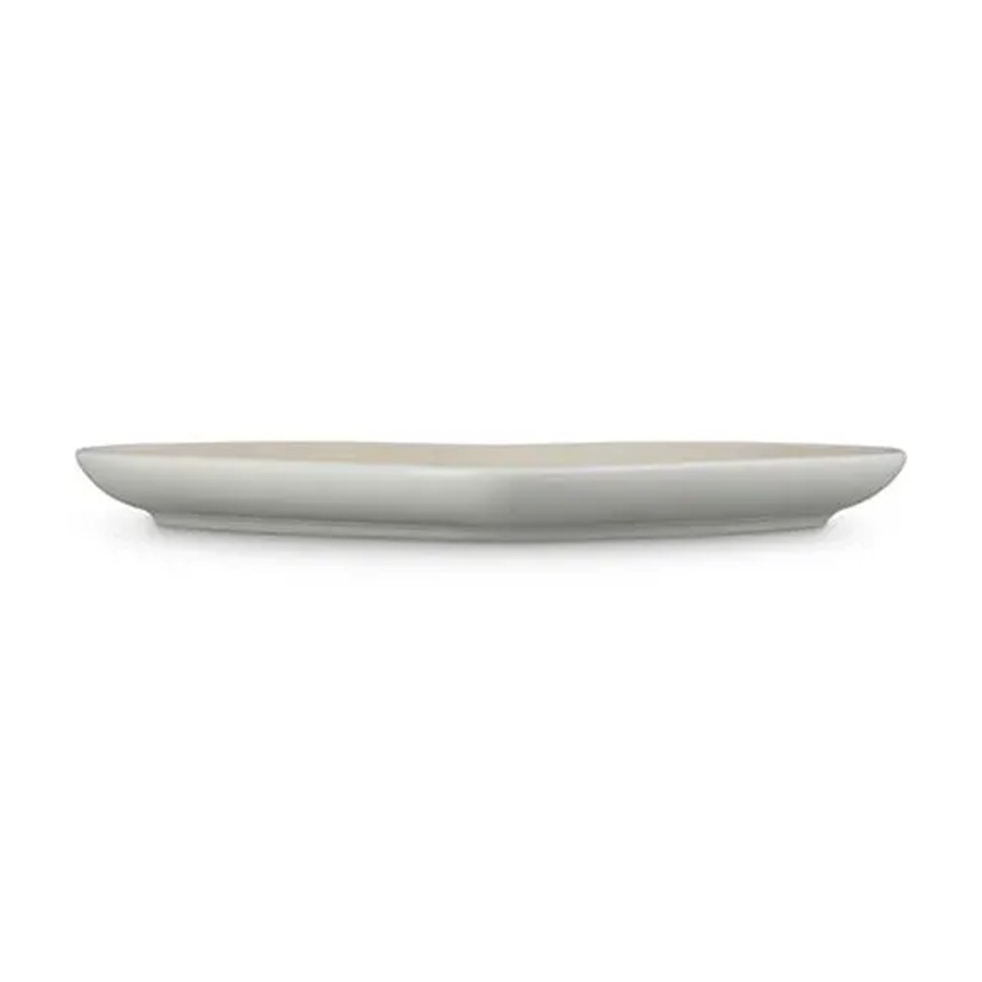 additioanl image for  Le Creuset Heart Plate Meringue 22 cm 