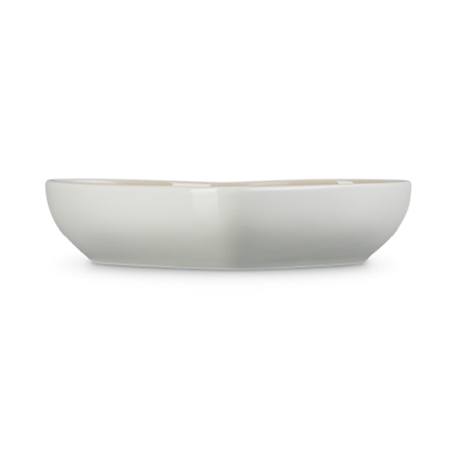 additioanl image for  Le Creuset Heart Bowl Meringue 650 ml 