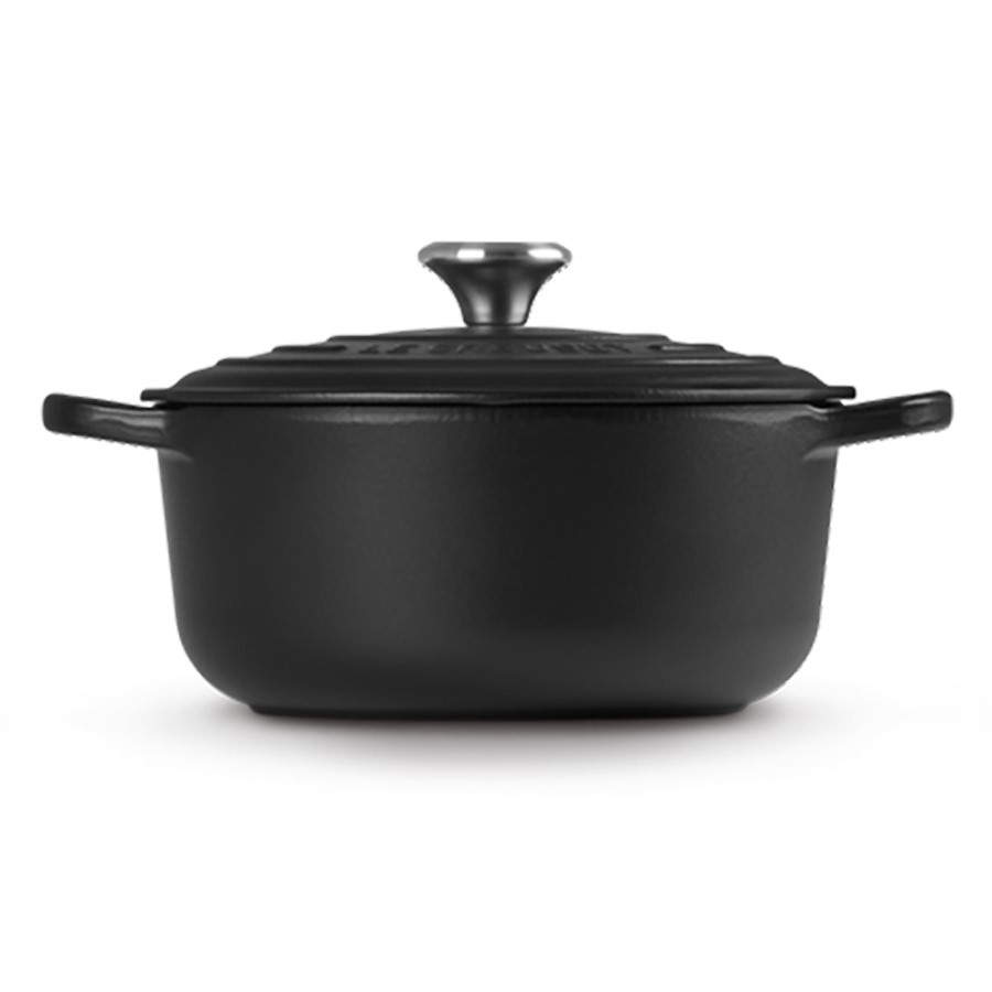 additioanl image for  Le Creuset Round Casserole S/Black 20 cm 