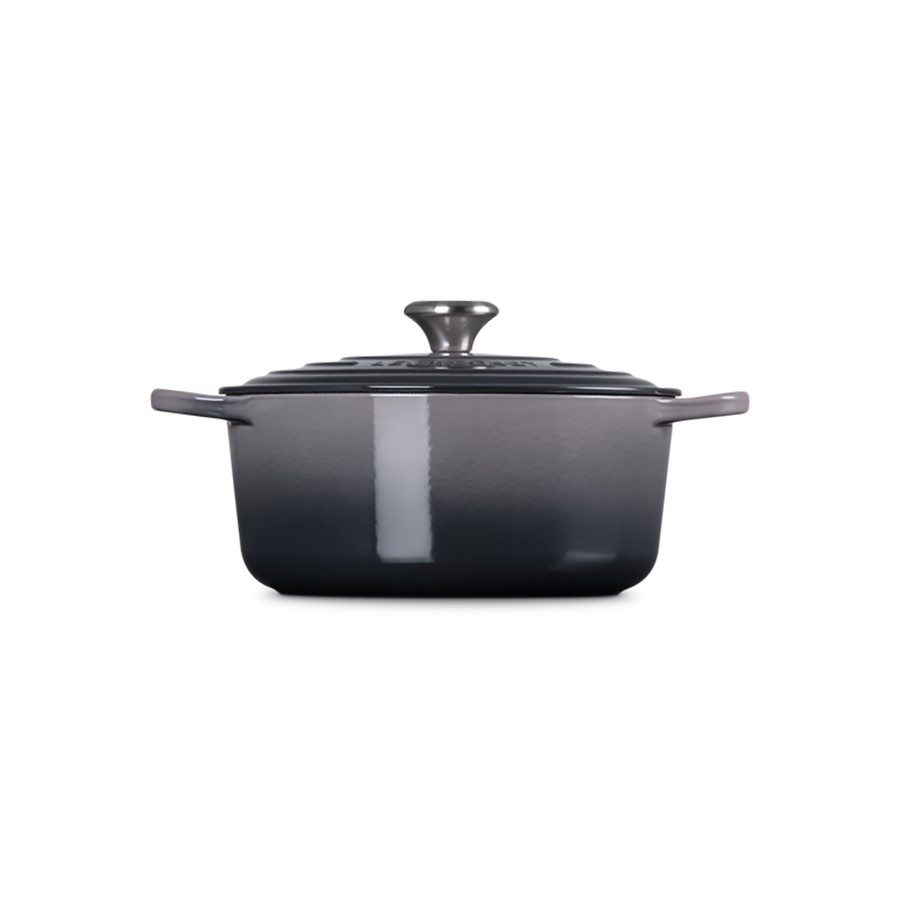 additioanl image for  Le Creuset Round Casserole Flint 26 cm 