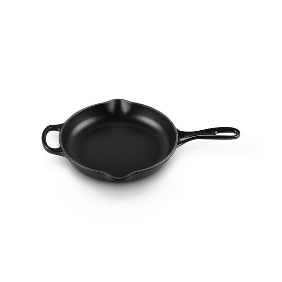 additioanl image for  Le Creuset Rd. Skillet Satin Black 23 cm 
