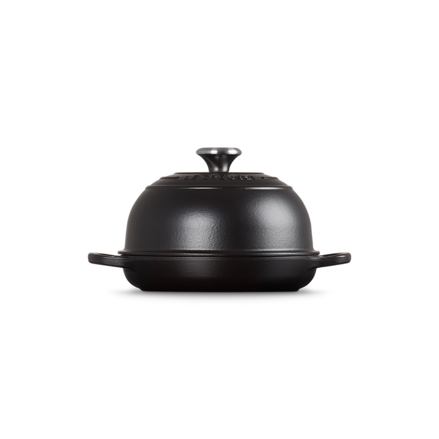 additioanl image for  Le Creuset Bread Oven Satin Black 24 cm 