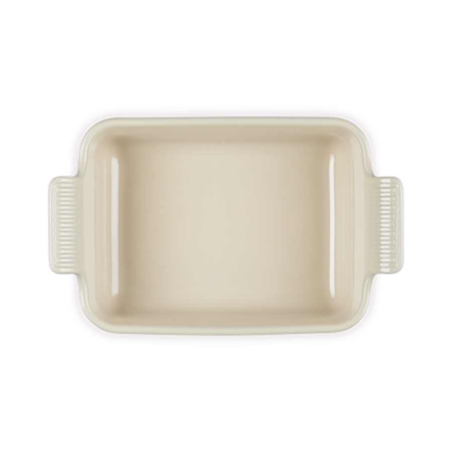 additioanl image for  Le Creuset Gratin Dish Shell Pink 19 cm 