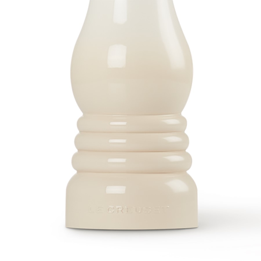 additioanl image for  Le Creuset Salt Mill Meringue 21 cm 