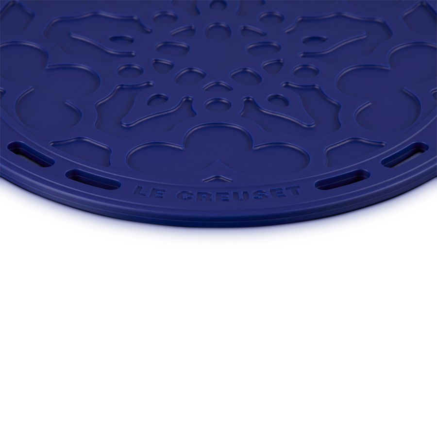 additioanl image for  Le Creuset French Trivet Azure Blue 20cm 