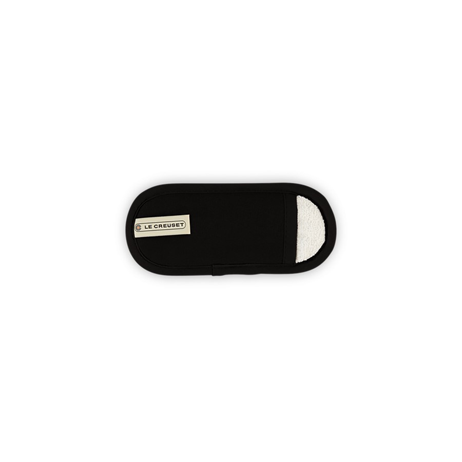 additioanl image for  Le Creuset Iron Handle Glove Black 18 cm 