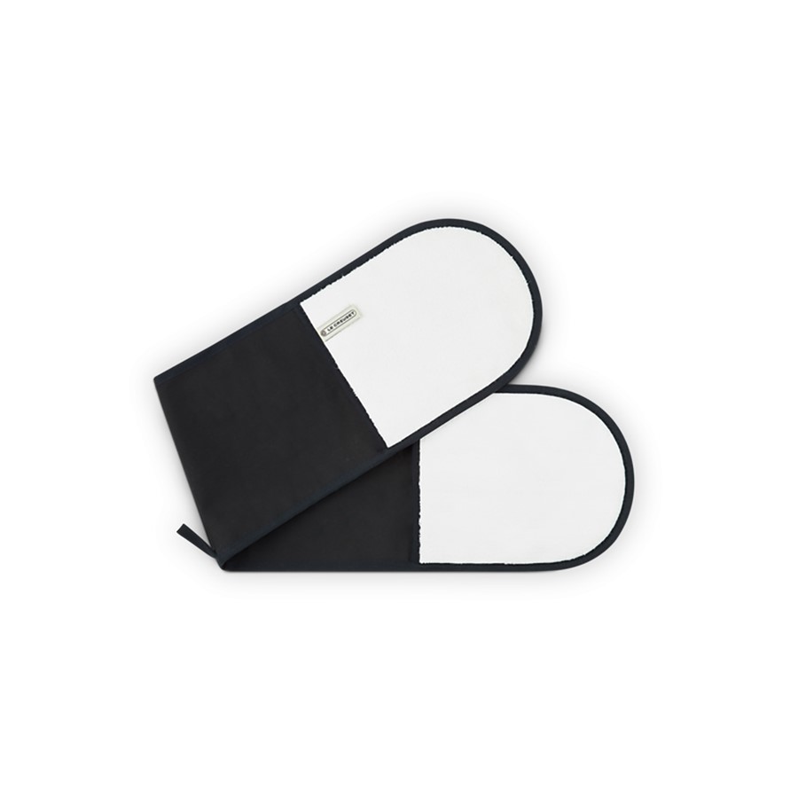 additioanl image for  Le Creuset Double Oven Glove Black 88 cm 
