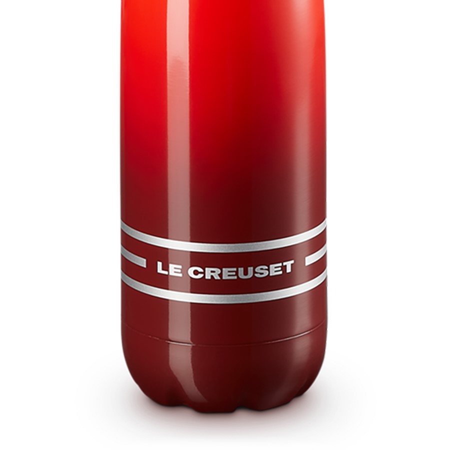 additioanl image for  Le Creuset Hydration Bottle Cerise 0.5 L 