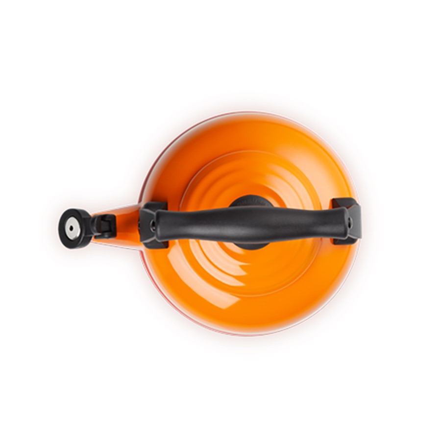 additioanl image for  Le Creuset Traditional Kettle Flame 2.1L 