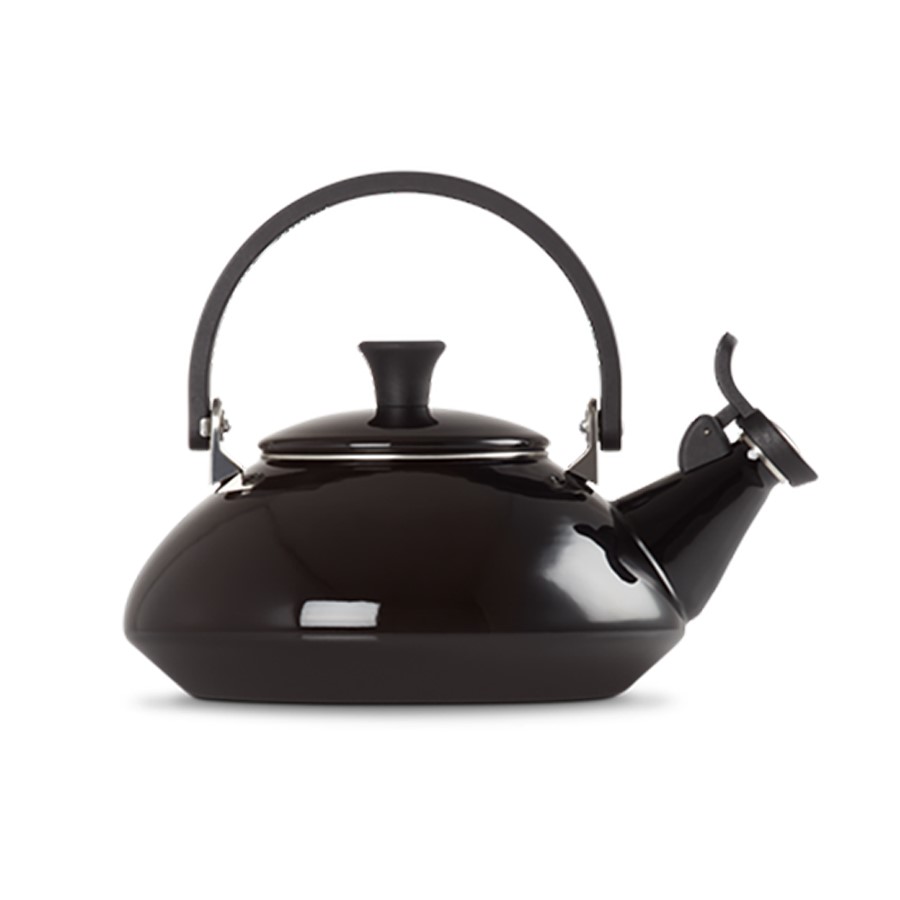 additioanl image for  Le Creuset Zen Kettle Shiny Black 1.5 L 