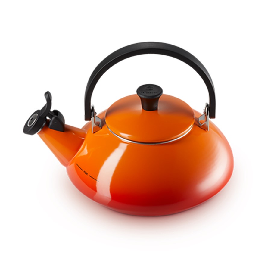 additioanl image for  Le Creuset Zen Kettle Flame 1.5 L 