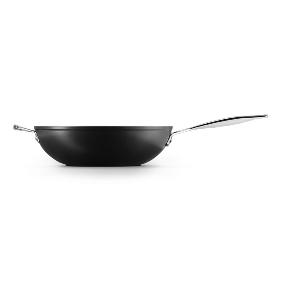 additioanl image for  Le Creuset Stir Fry Pan Black 30 cm 