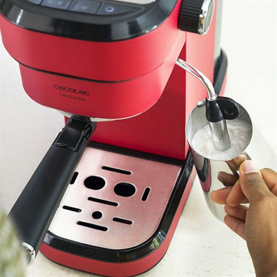 additioanl image for  Cecotec Cafelizzia Coffee Machine Red 