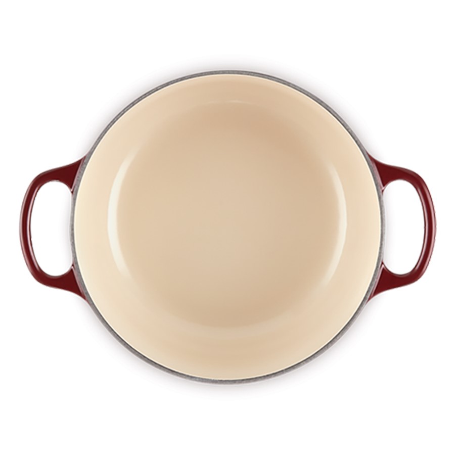 additioanl image for  Le Creuset Round Casserole Garnet 20 cm 