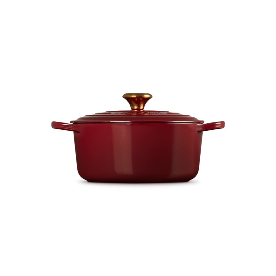 additioanl image for  Le Creuset Round Casserole Garnet 24 cm 