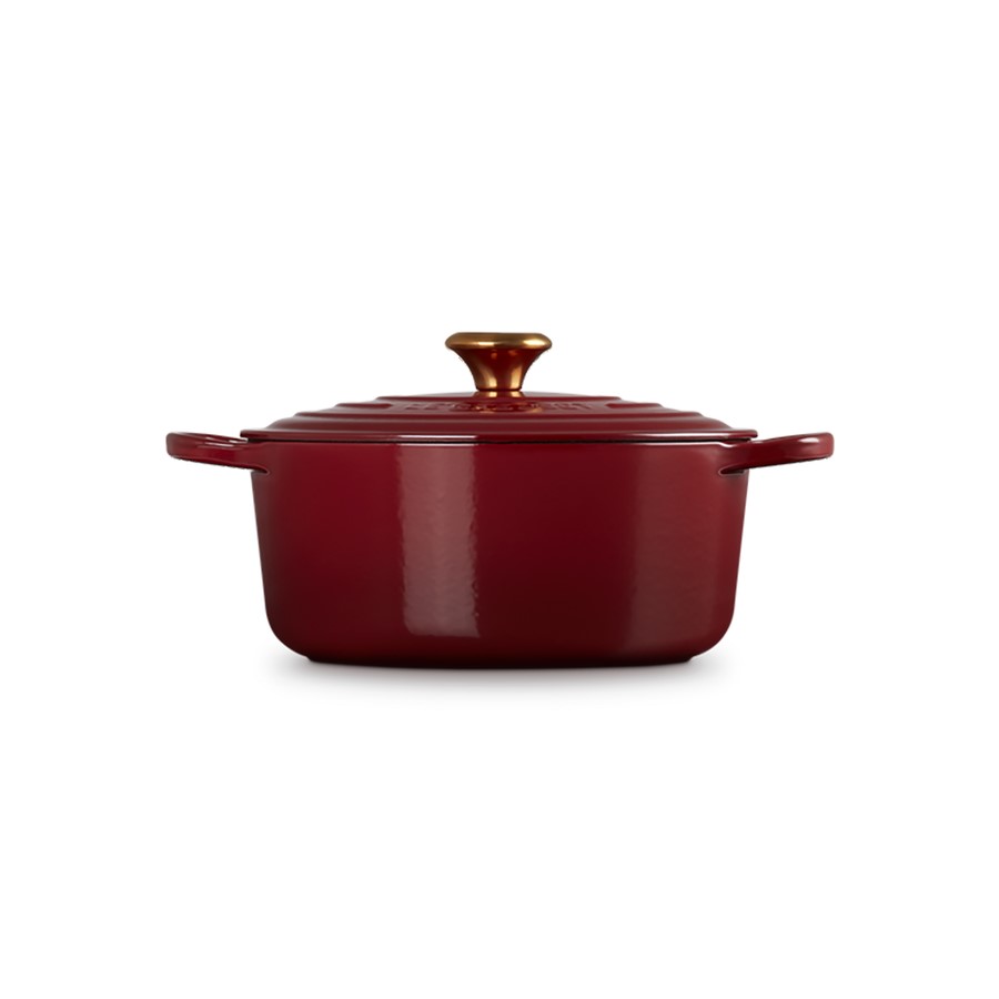 additioanl image for  Le Creuset Round Casserole Garnet 26 cm 