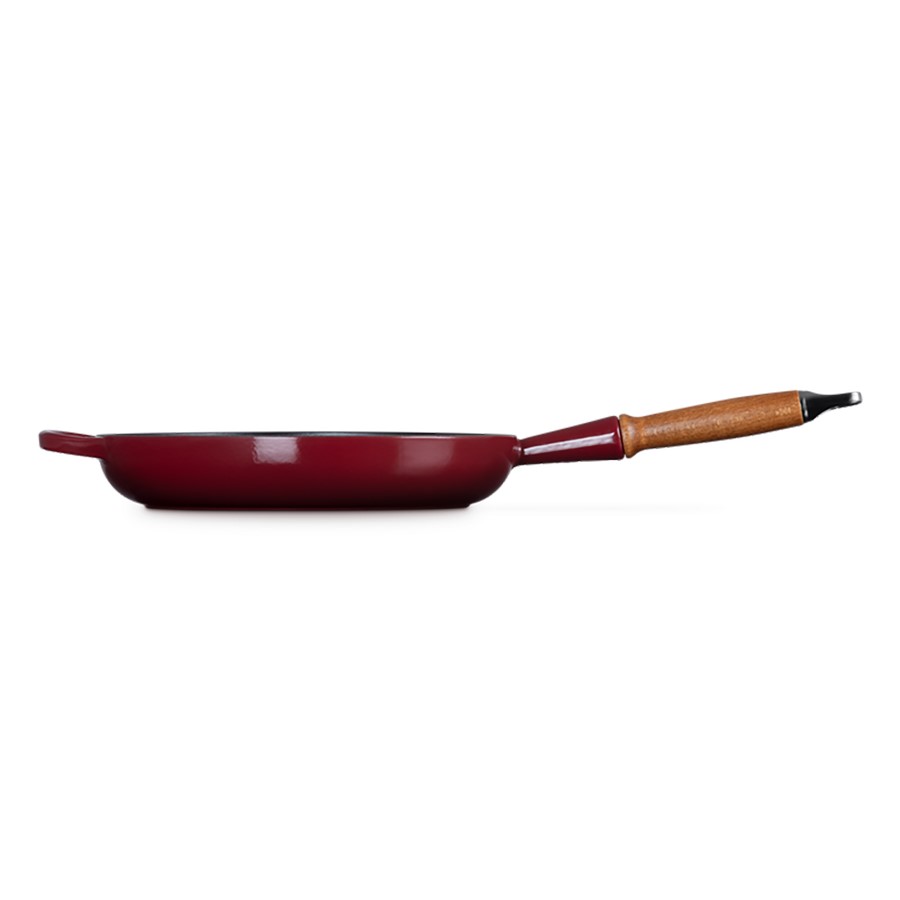 additioanl image for  Le Creuset Round Frying Pan Garnet 28 cm 