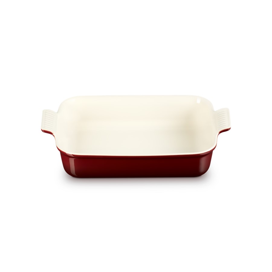 additioanl image for  Le Creuset Gratin Dish Garnet 32 cm 
