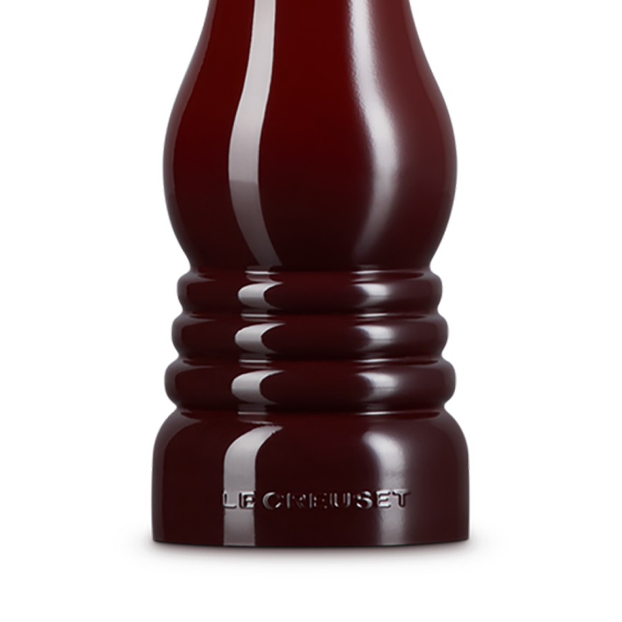additioanl image for  Le Creuset Salt Mill Garnet 21 cm 
