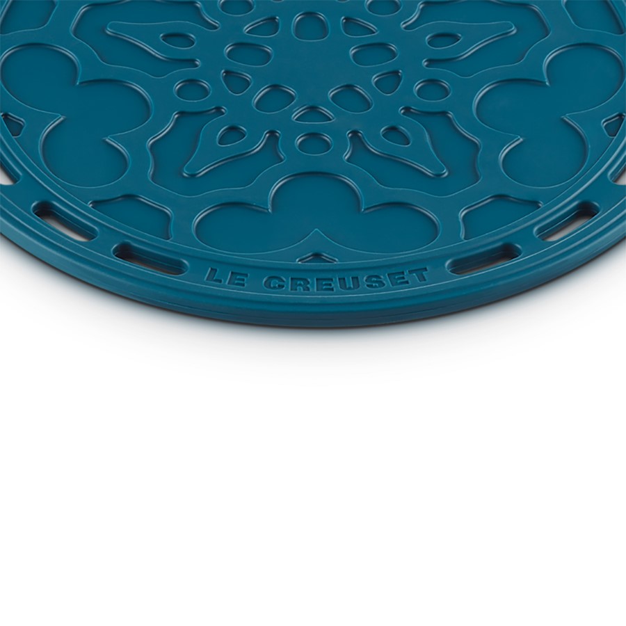 additioanl image for  Le Creuset French Trivet Deep Teal 20 cm 