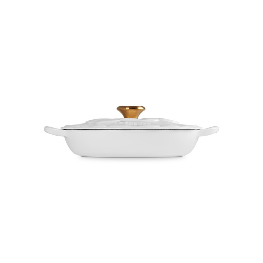 additioanl image for  Le Creuset Round Casserole White 26 cm 