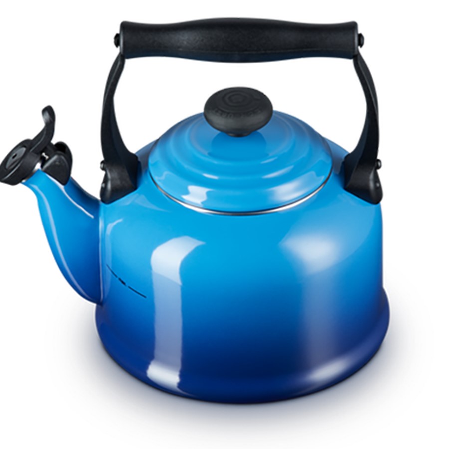 additioanl image for  Le Creuset Trad. Kettle Azure Blue 2.1 L 