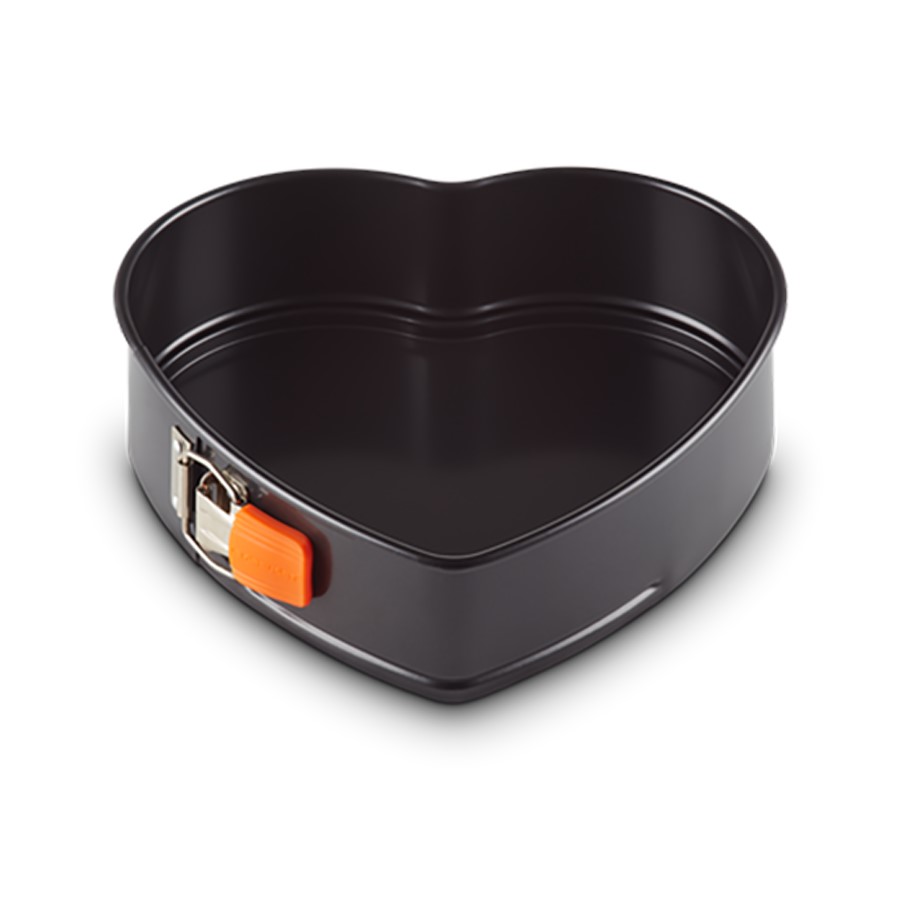additioanl image for  Le Creuset Heart-Shaped Springform Tin 