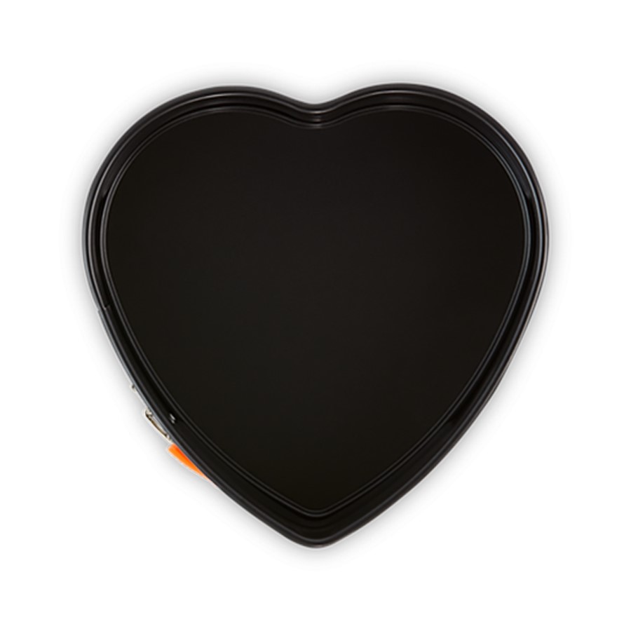 additioanl image for  Le Creuset Heart-Shaped Springform Tin 
