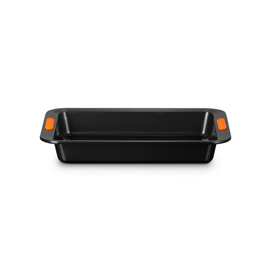 additioanl image for  Le Creuset Rec. Cake Tin Black 33x23 cm 