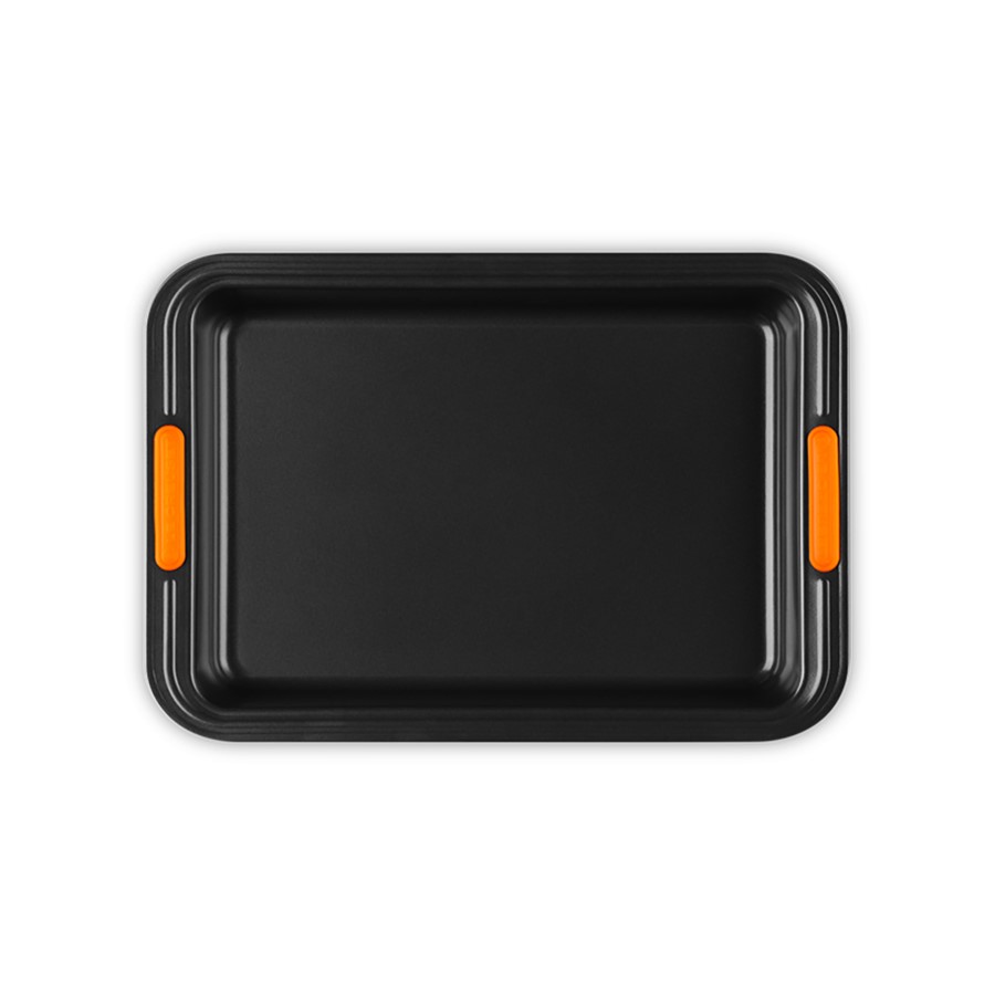 additioanl image for  Le Creuset Rec. Cake Tin Black 33x23 cm 