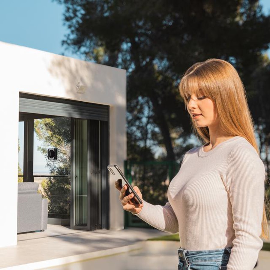 additioanl image for  Cecotec Conga Window Cleaning Robot 