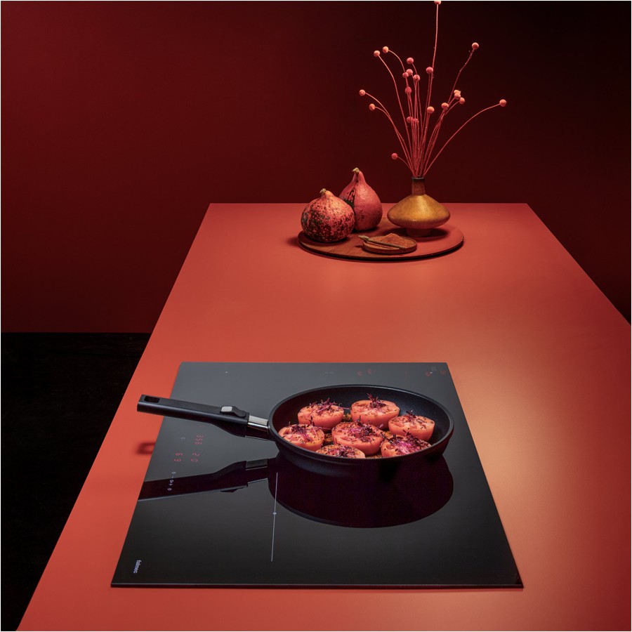 product image Falmec Induction Hob 4 Zone 78 cm Black Glass 78 x 51 cm With Hood Control  
 RAL 9005 220-240V ~ 50-60Hz